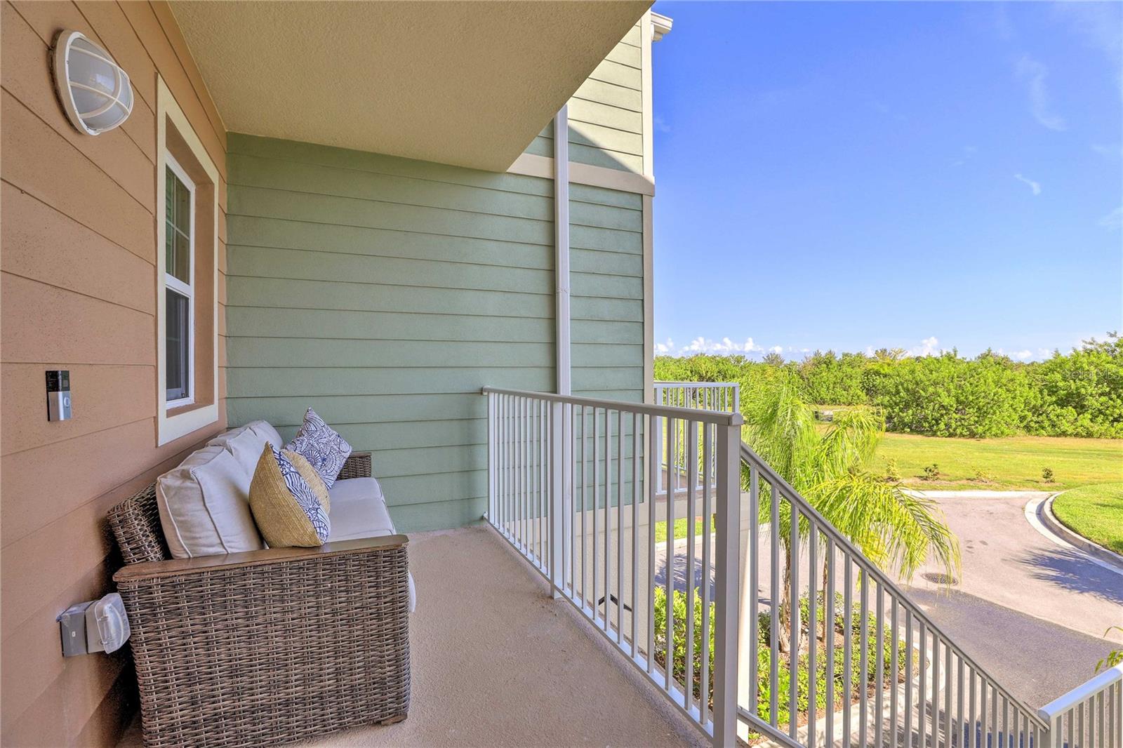 3282 MANGROVE POINT DRIVE
