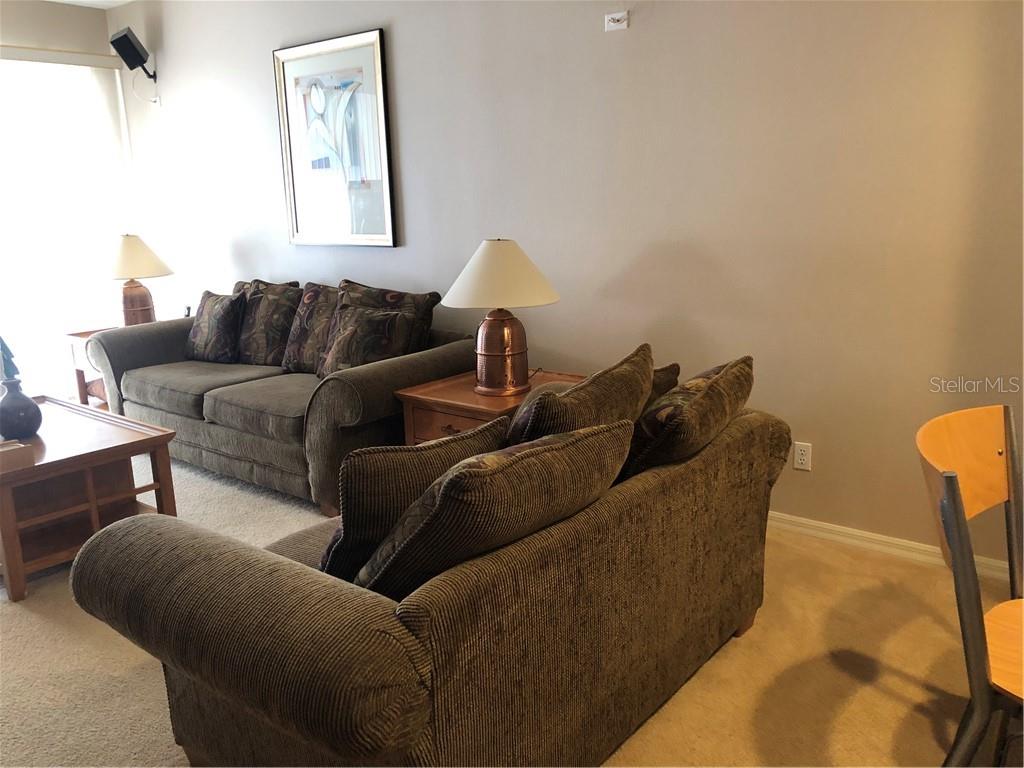 PELICAN POINTE GOLF & COUNTRY CLUB - Residential Lease
