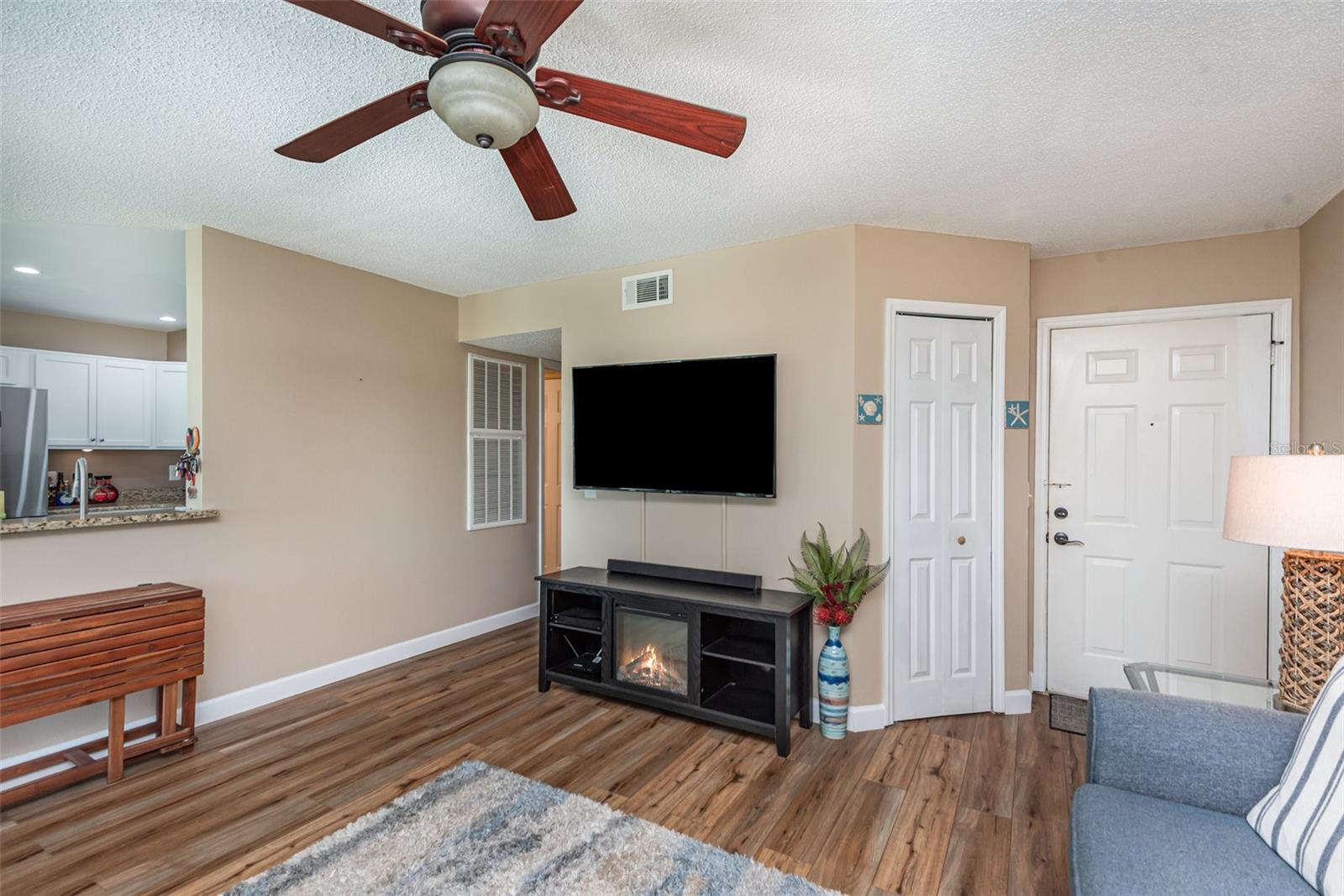 SUNRISE LANDING II - Residential