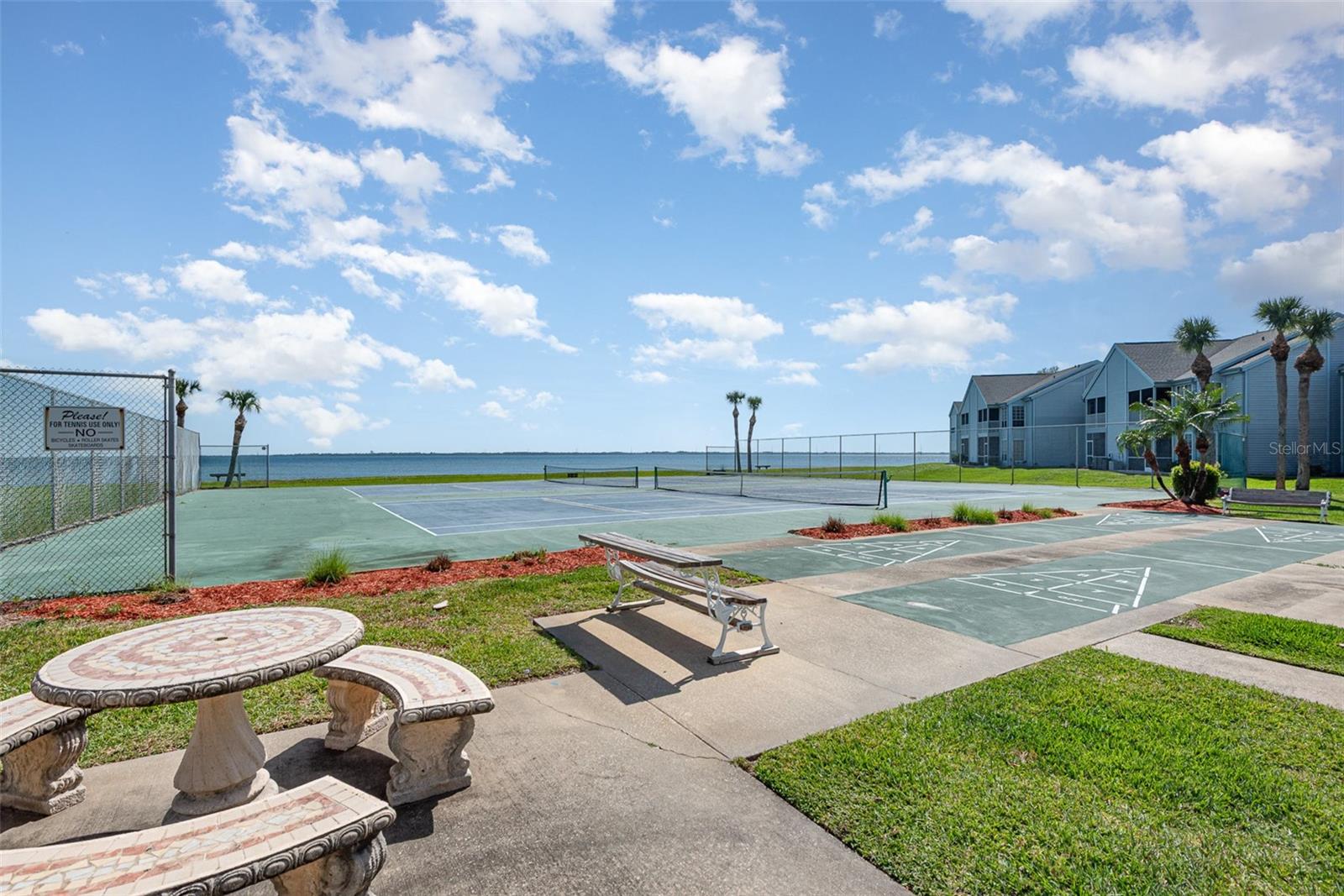 SUNRISE LANDING II - Residential