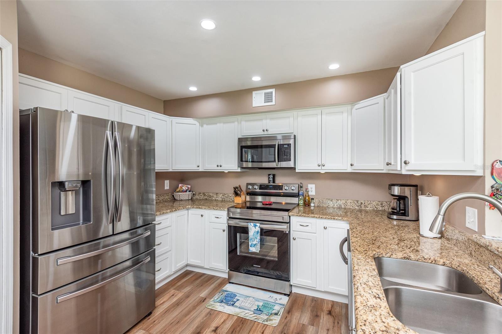 SUNRISE LANDING II - Residential