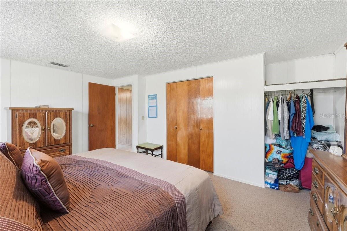 CHRIS BROWN CEMETERY REPLAT - Residential