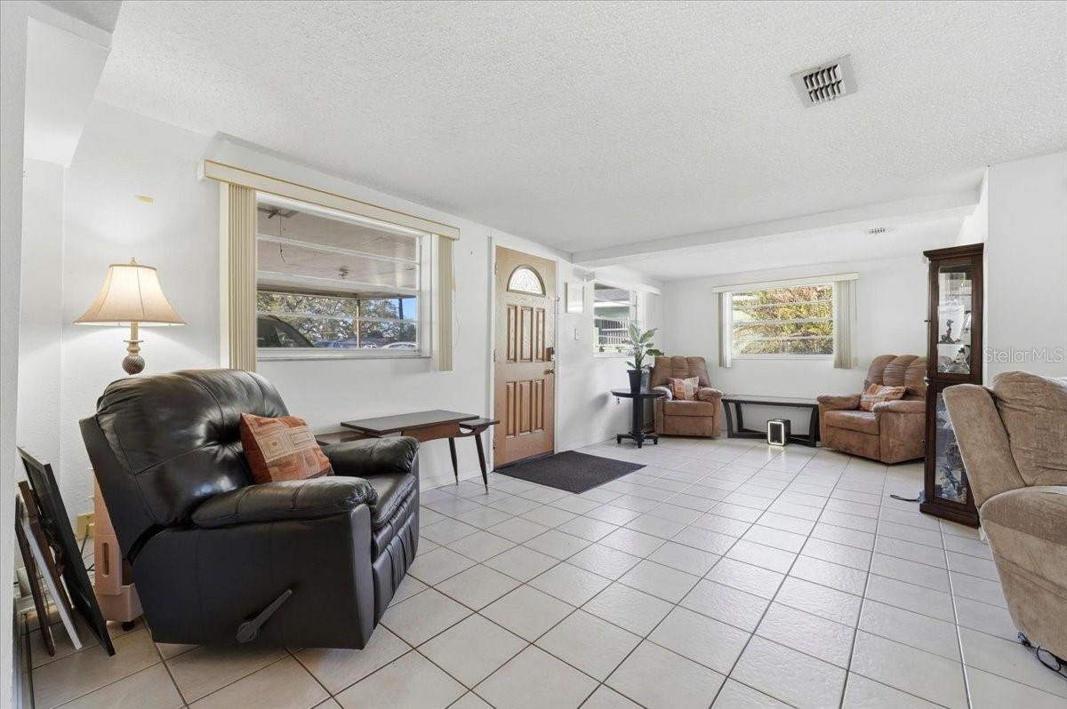 CHRIS BROWN CEMETERY REPLAT - Residential