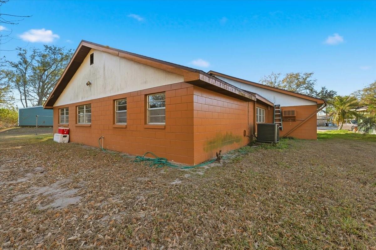 CHRIS BROWN CEMETERY REPLAT - Residential