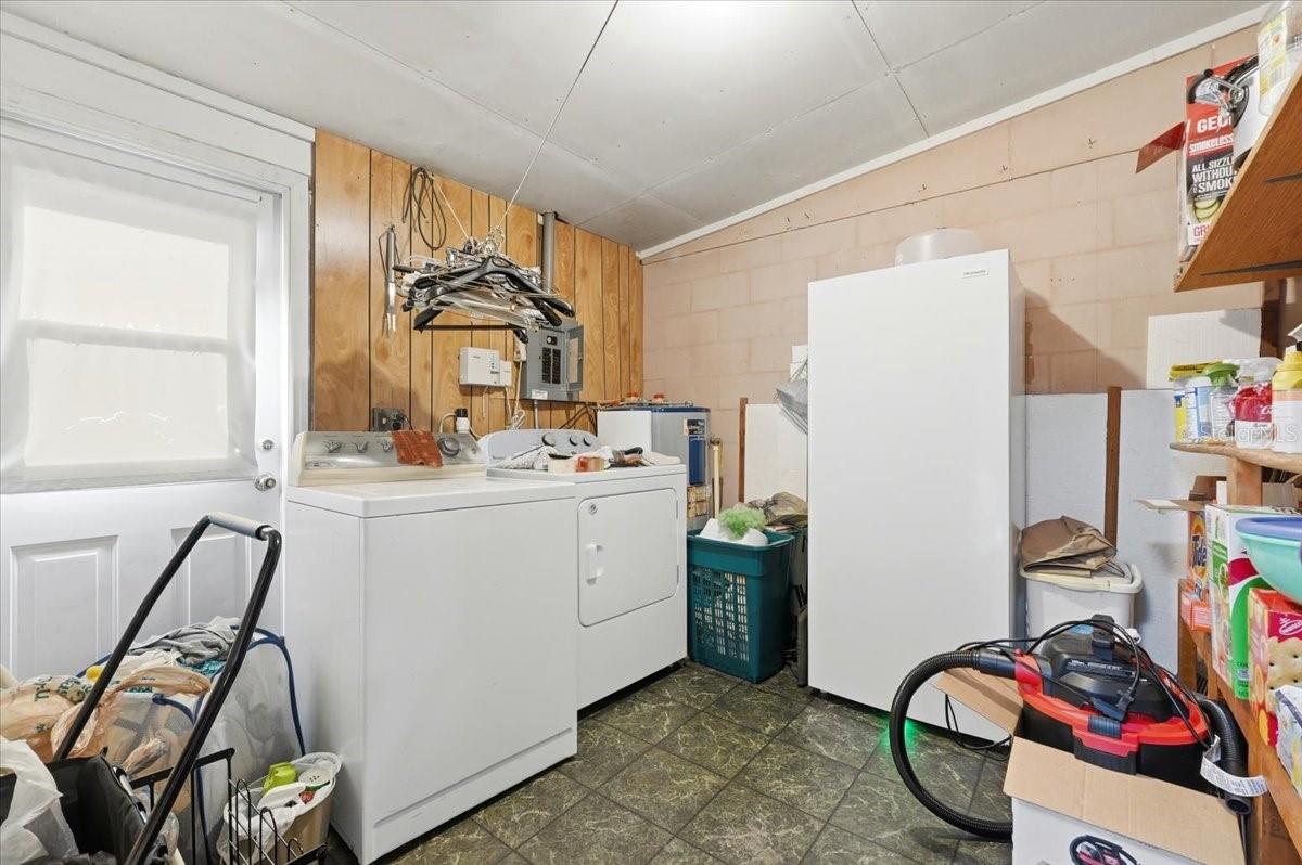 CHRIS BROWN CEMETERY REPLAT - Residential