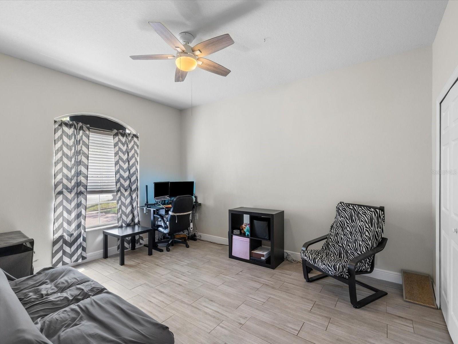 GANDY GARDENS 2 - Residential