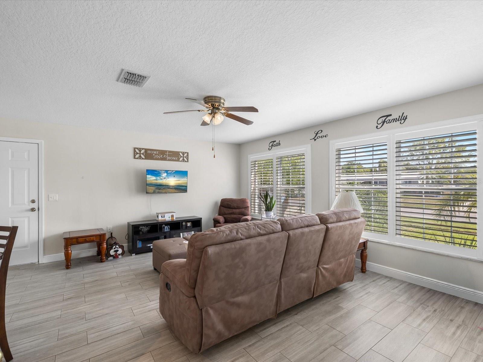 GANDY GARDENS 2 - Residential