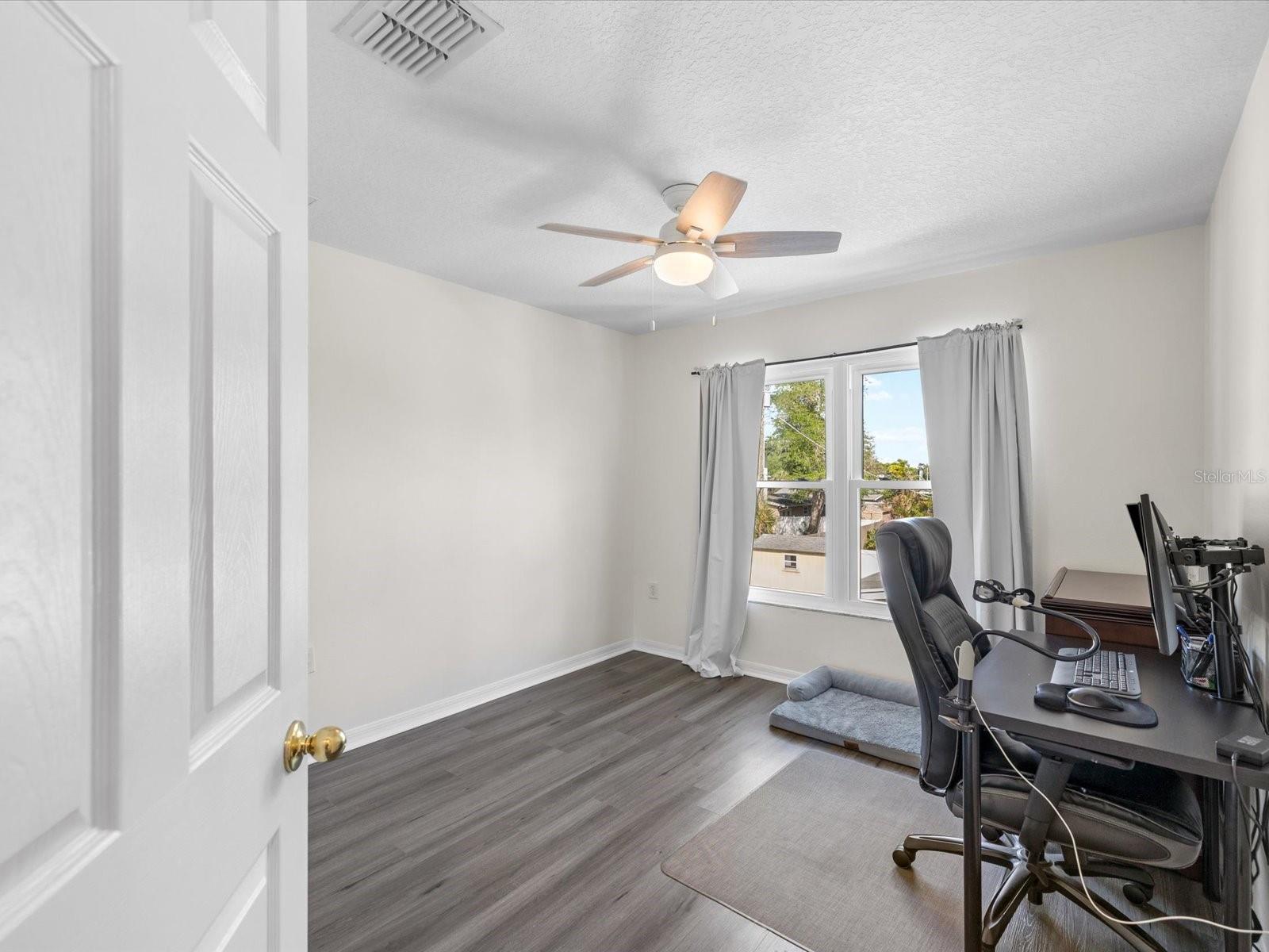 GANDY GARDENS 2 - Residential