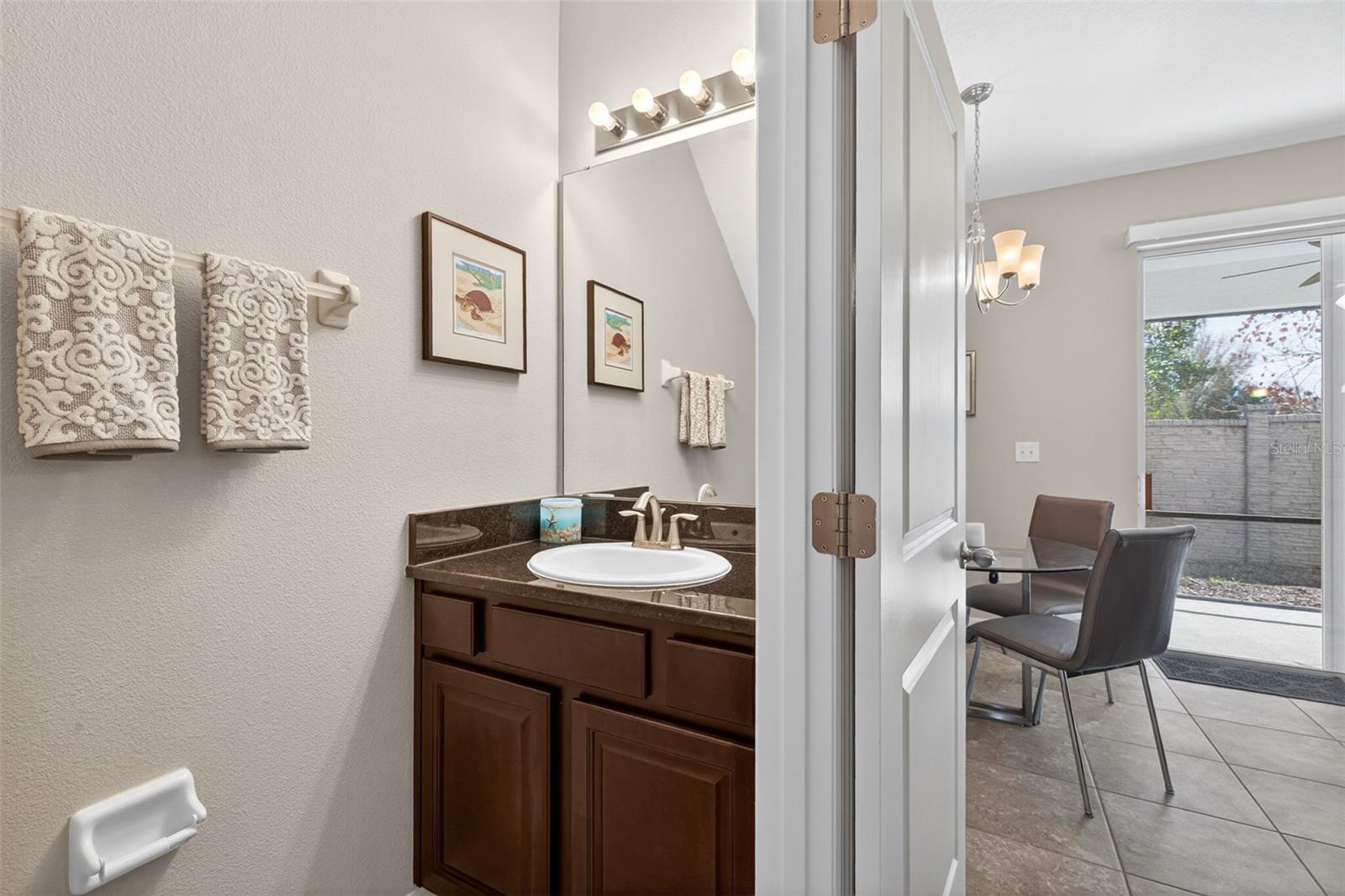 BAYTOWN SQUARE - Residential