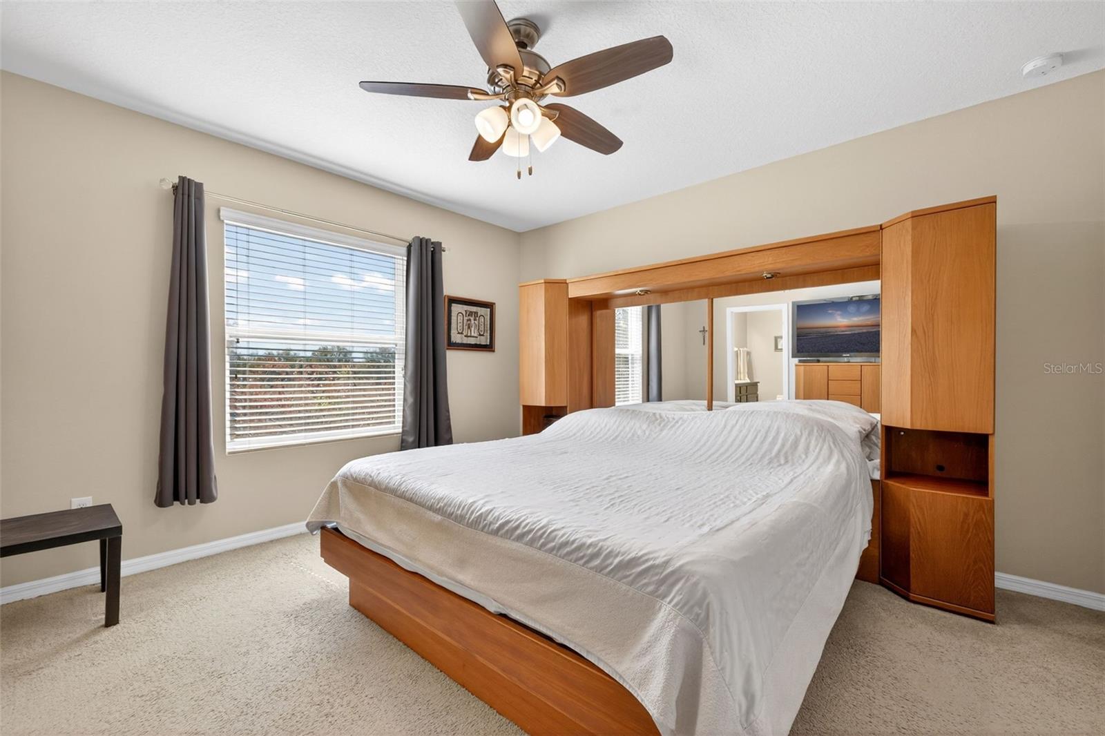 BAYTOWN SQUARE - Residential