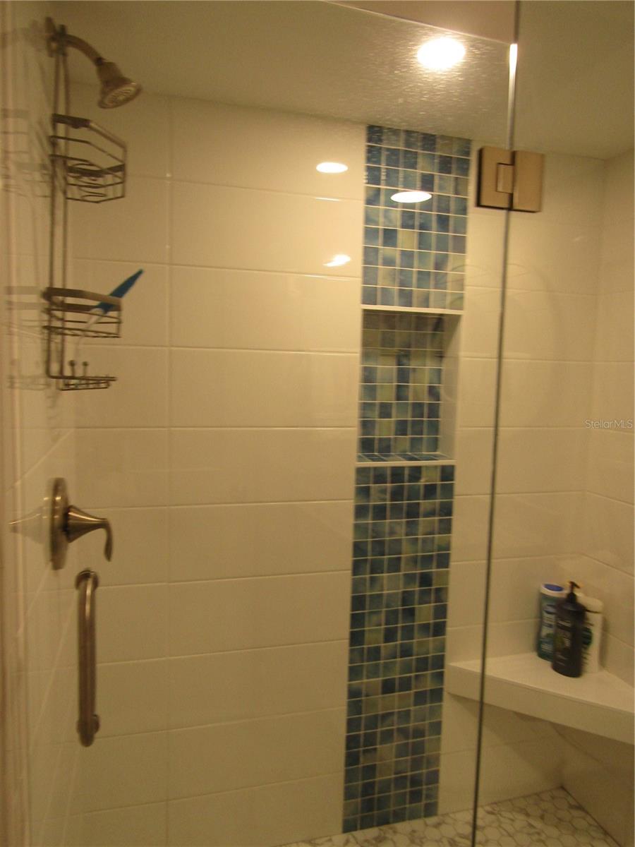 BAHIA VISTA CLUB - Residential Lease