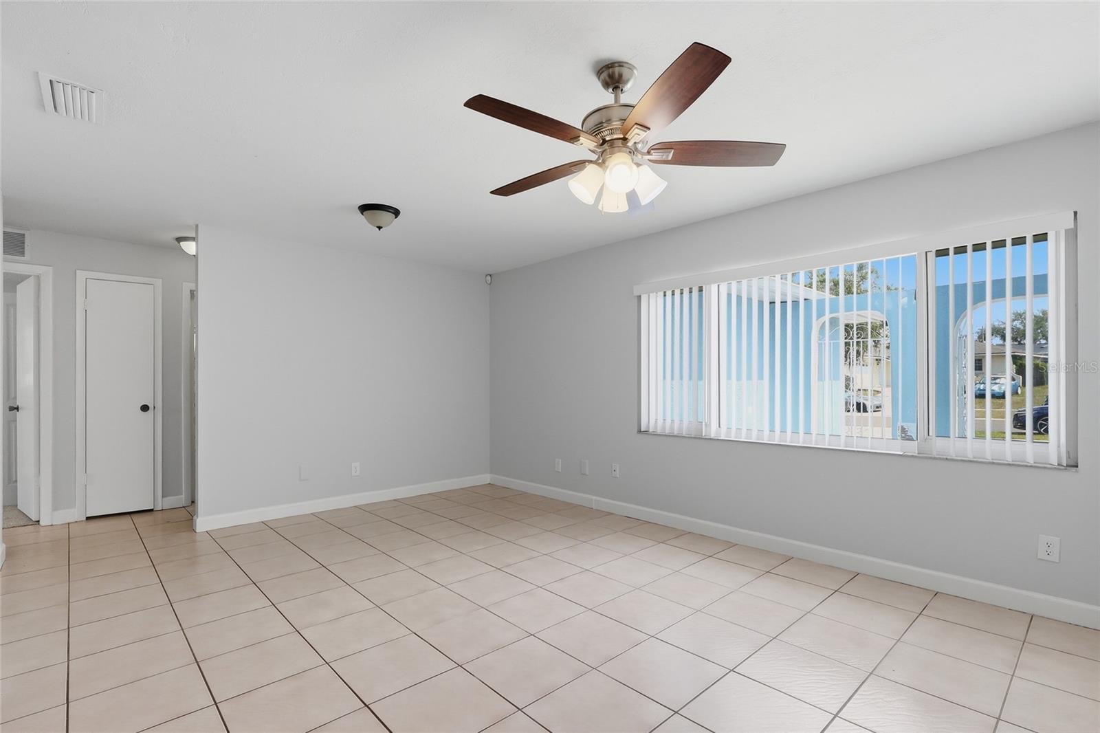 WOODBERY ESTATES FIRST ADDITIO - Residential