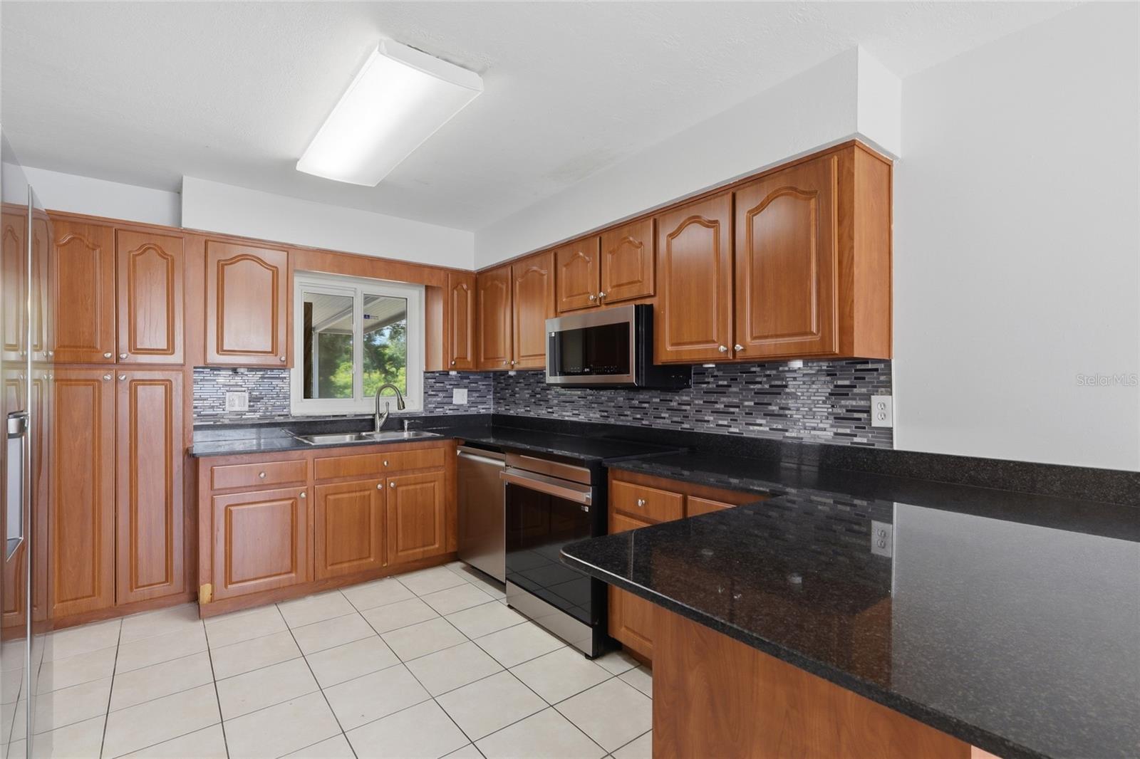 WOODBERY ESTATES FIRST ADDITIO - Residential