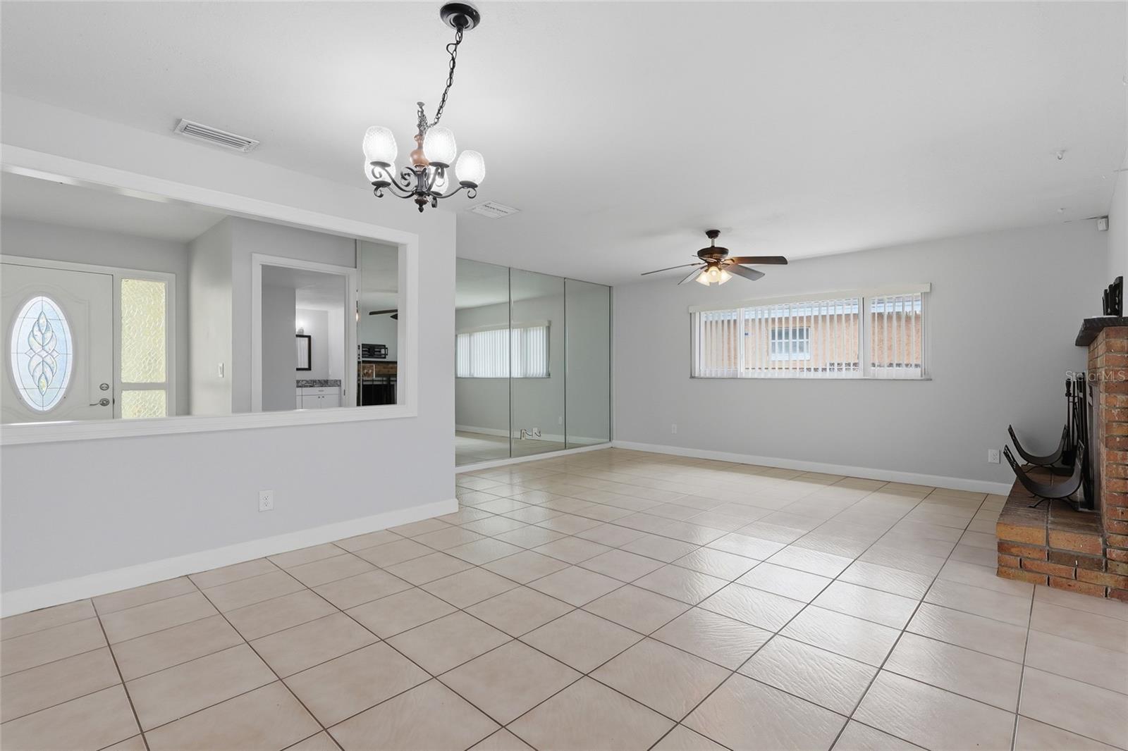 WOODBERY ESTATES FIRST ADDITIO - Residential
