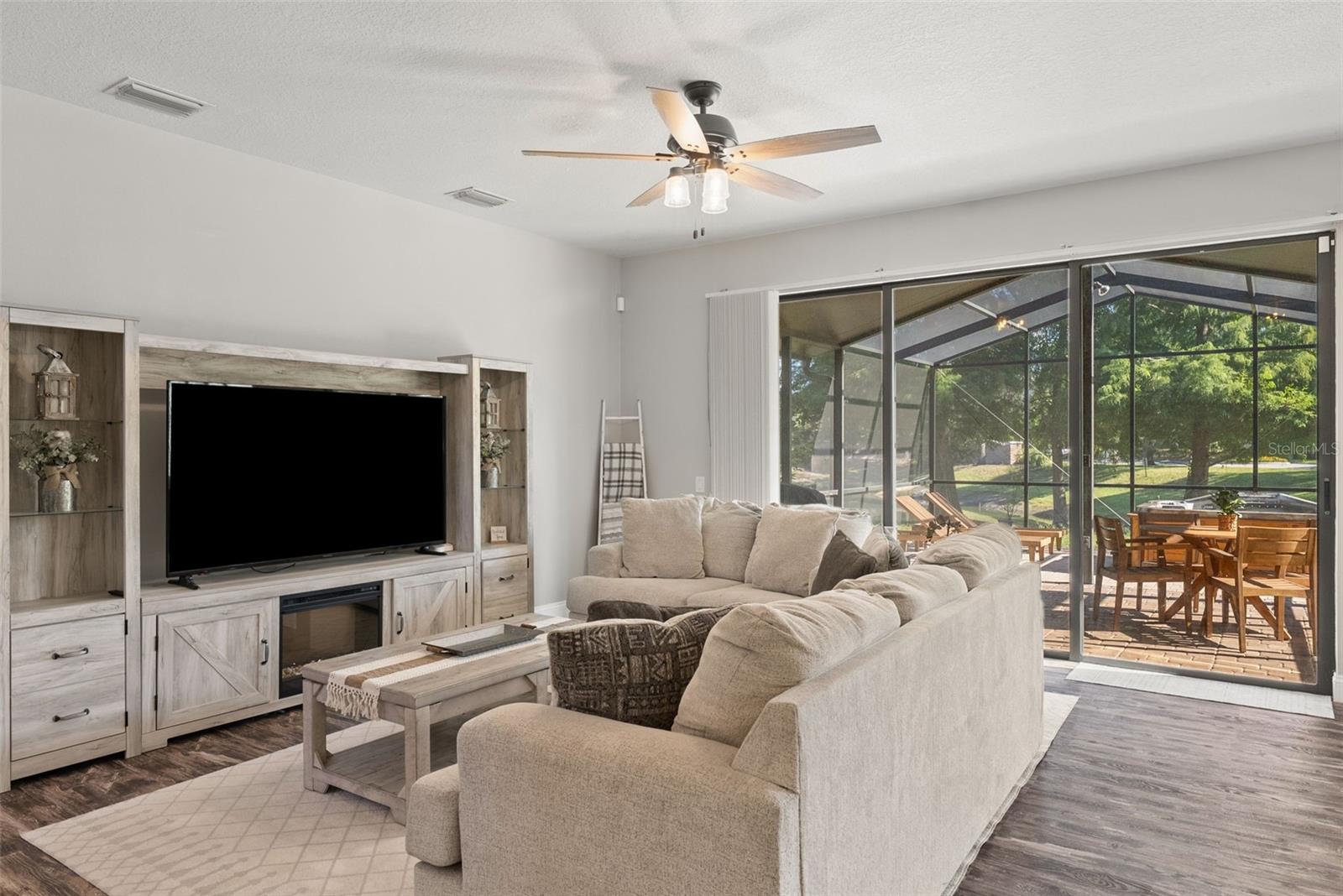 LAKESIDE PH 1A 2A & 05 - Residential Lease