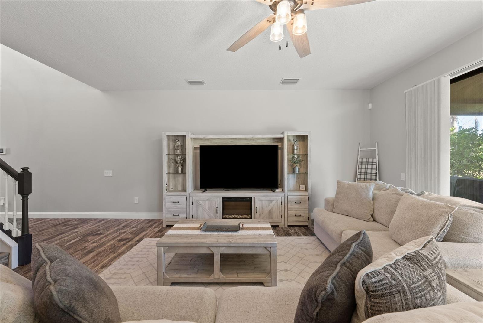 LAKESIDE PH 1A 2A & 05 - Residential Lease