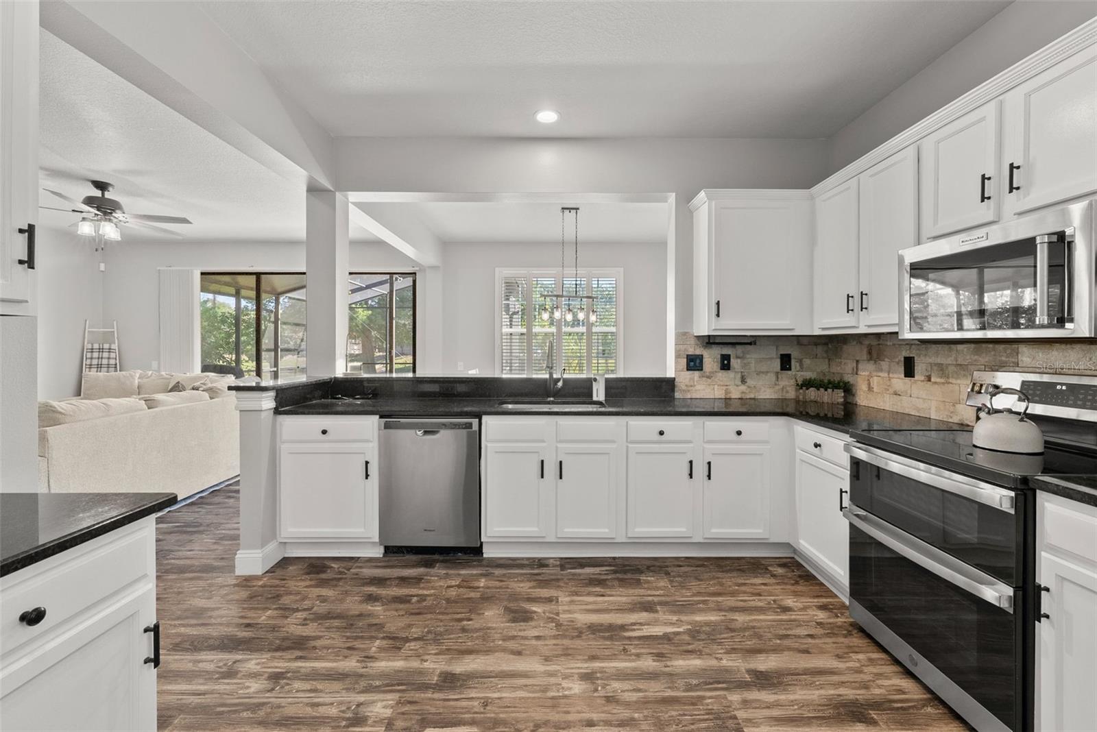 LAKESIDE PH 1A 2A & 05 - Residential Lease