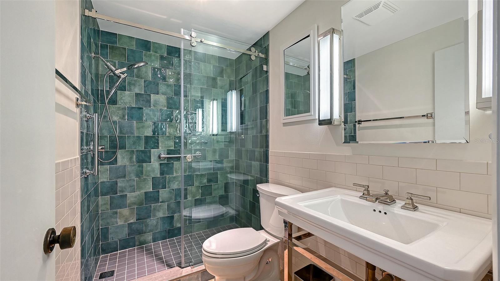 PELICAN COVE IV - Residential