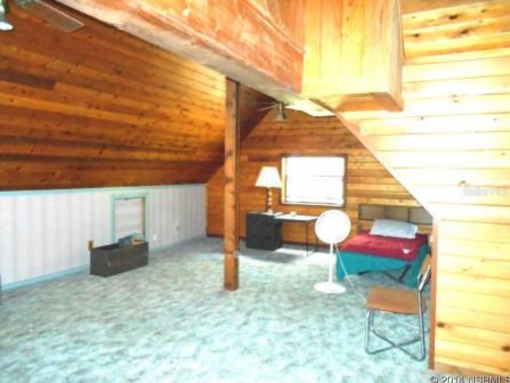 Reed & Gauldens E 01/3 McIntosh Grant - Residential