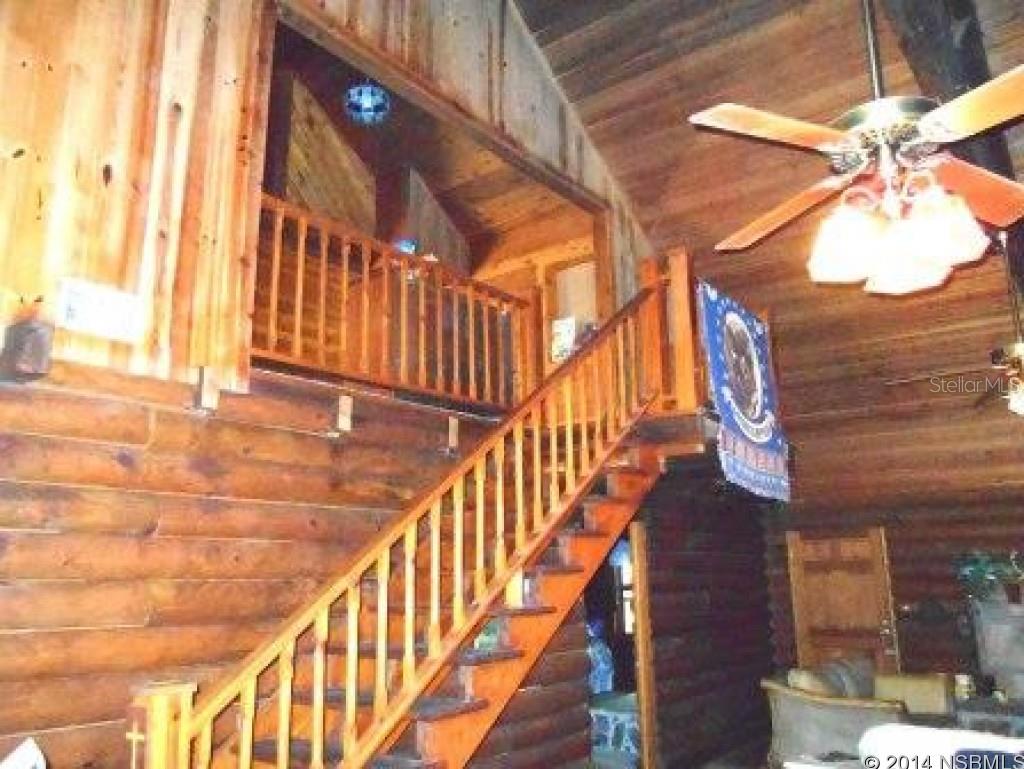 Reed & Gauldens E 01/3 McIntosh Grant - Residential