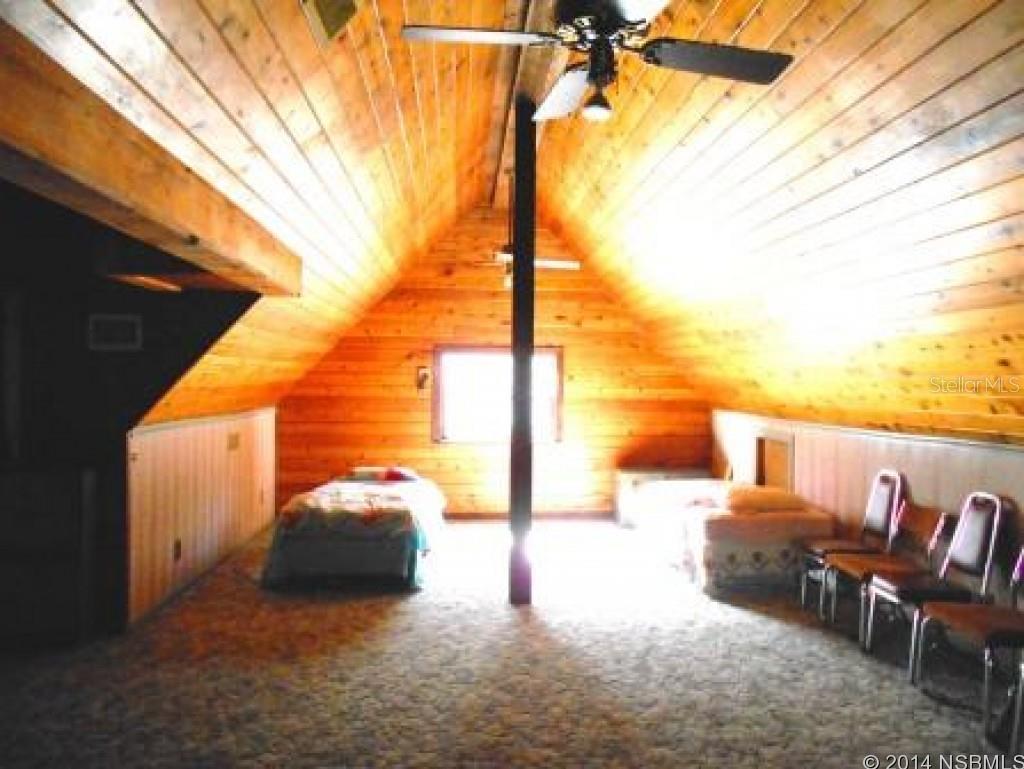 Reed & Gauldens E 01/3 McIntosh Grant - Residential