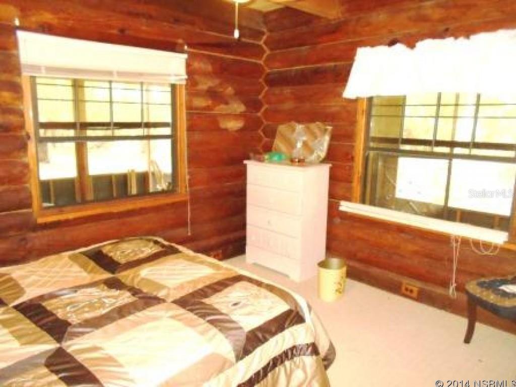 Reed & Gauldens E 01/3 McIntosh Grant - Residential