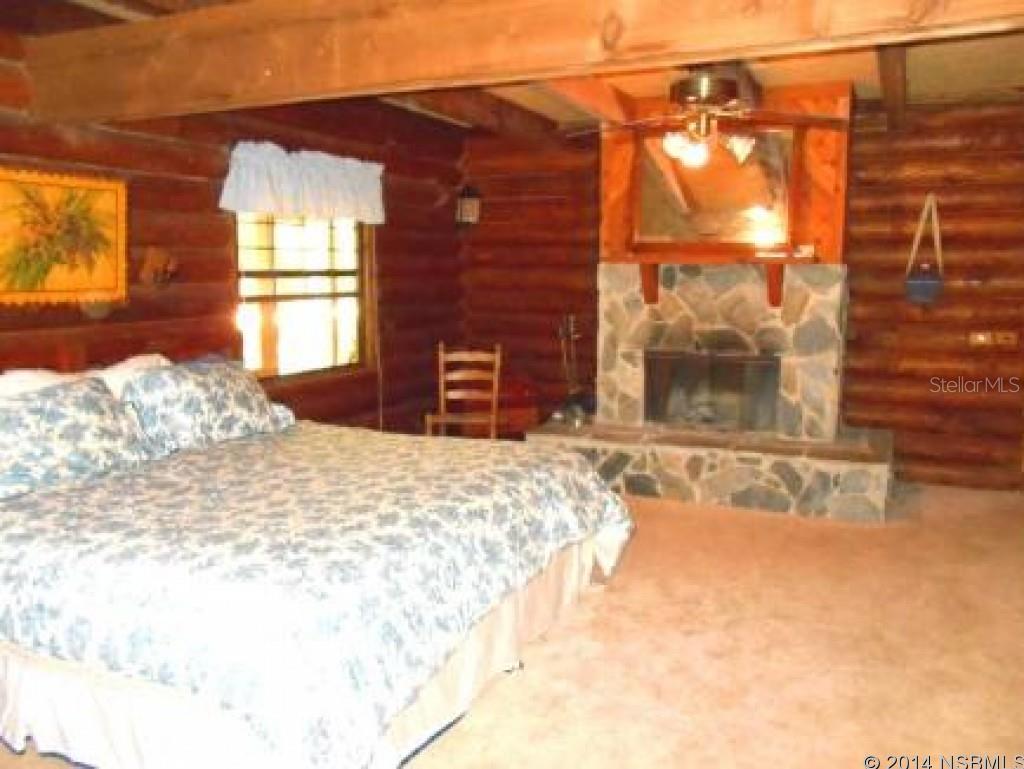 Reed & Gauldens E 01/3 McIntosh Grant - Residential