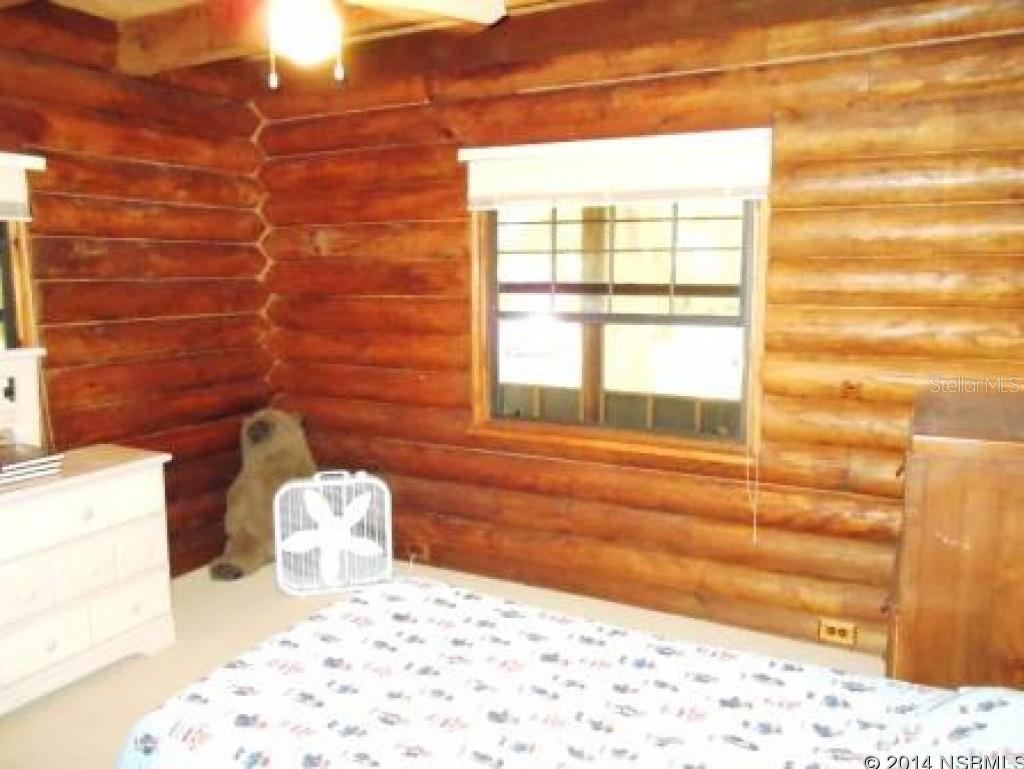 Reed & Gauldens E 01/3 McIntosh Grant - Residential