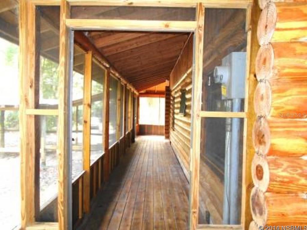 Reed & Gauldens E 01/3 McIntosh Grant - Residential