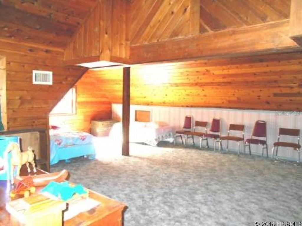 Reed & Gauldens E 01/3 McIntosh Grant - Residential