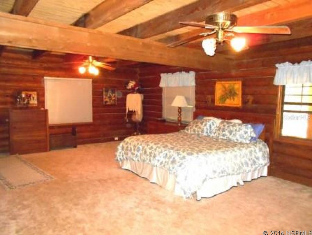 Reed & Gauldens E 01/3 McIntosh Grant - Residential