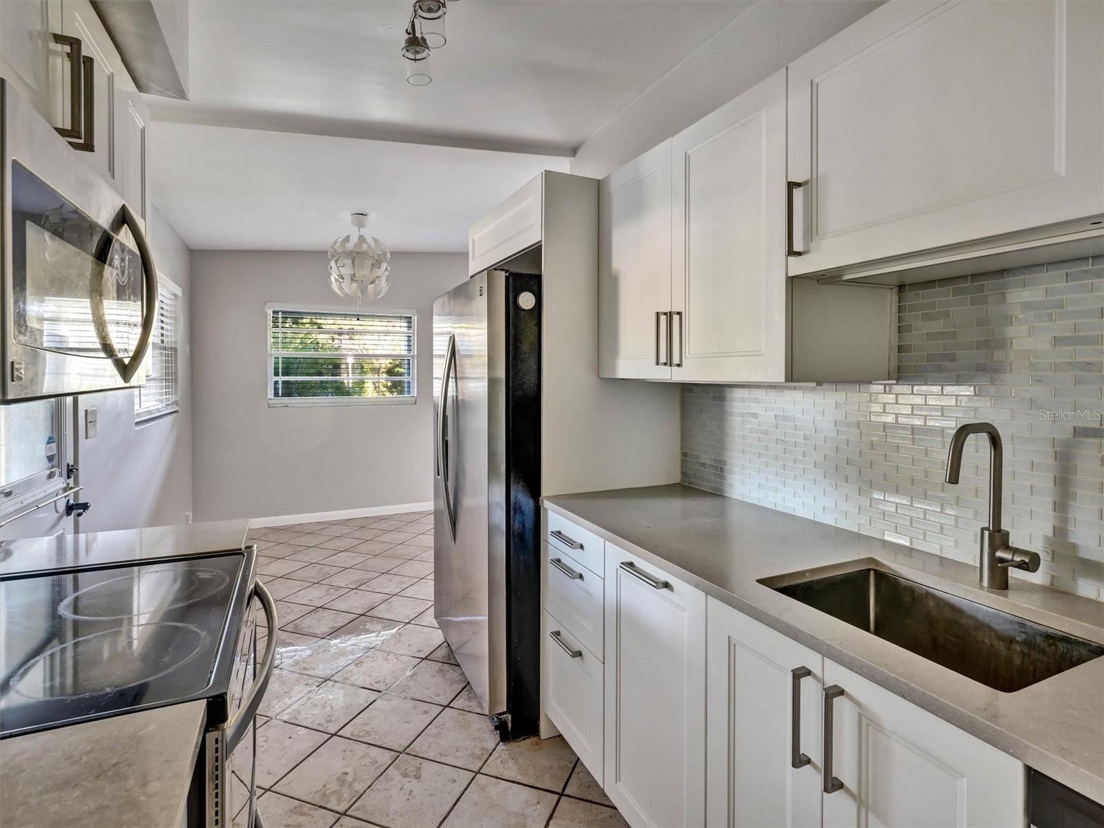 2112 VIVADA STREET