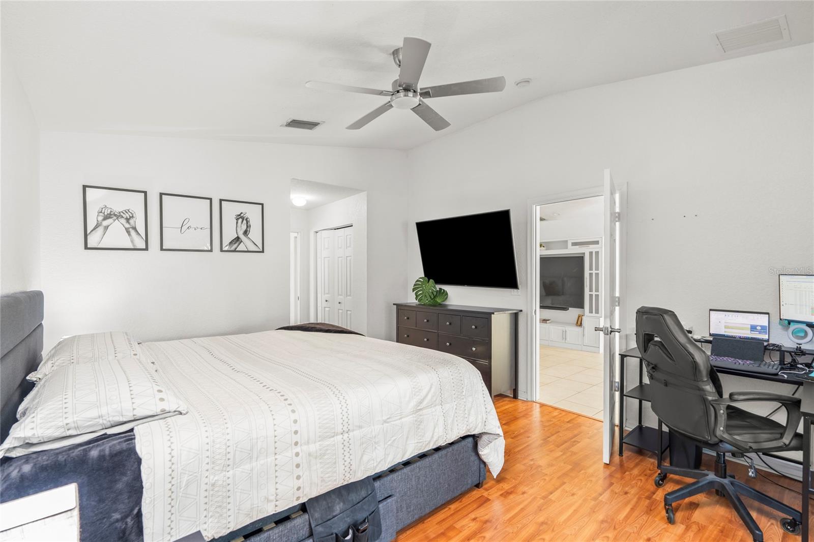 VICTORIA WOODS 04 PT REPL - Residential