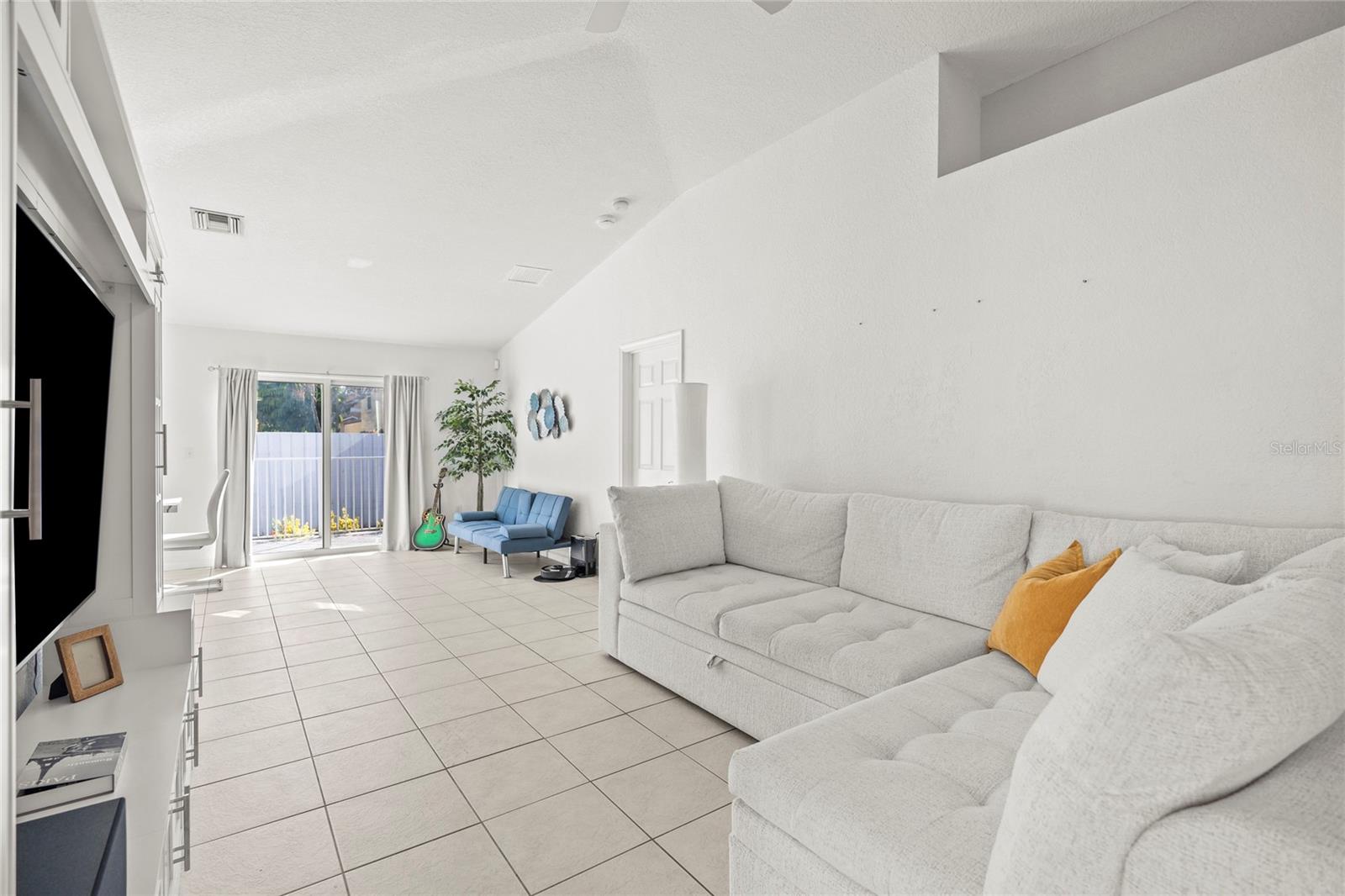 VICTORIA WOODS 04 PT REPL - Residential