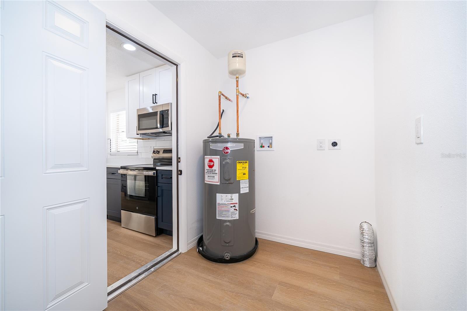 ENGELWOOD PARK - Residential