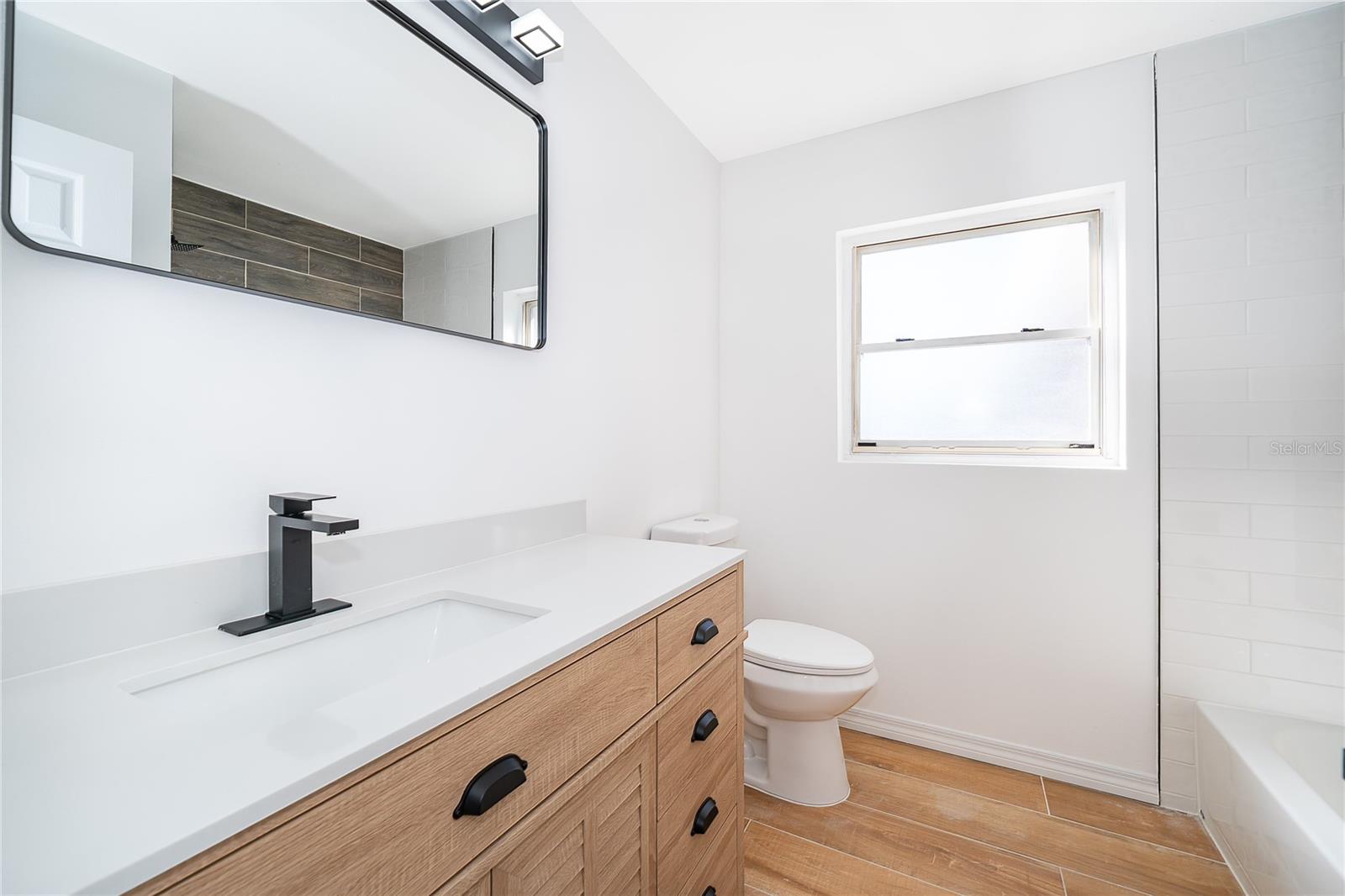 ENGELWOOD PARK - Residential