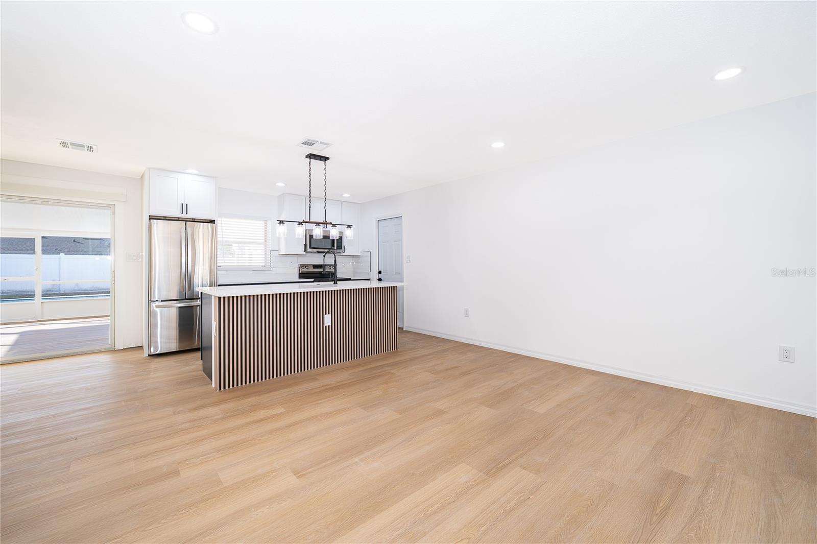 ENGELWOOD PARK - Residential