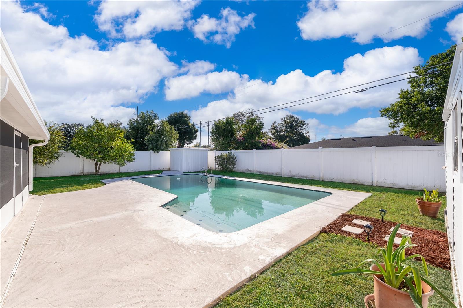 ENGELWOOD PARK - Residential