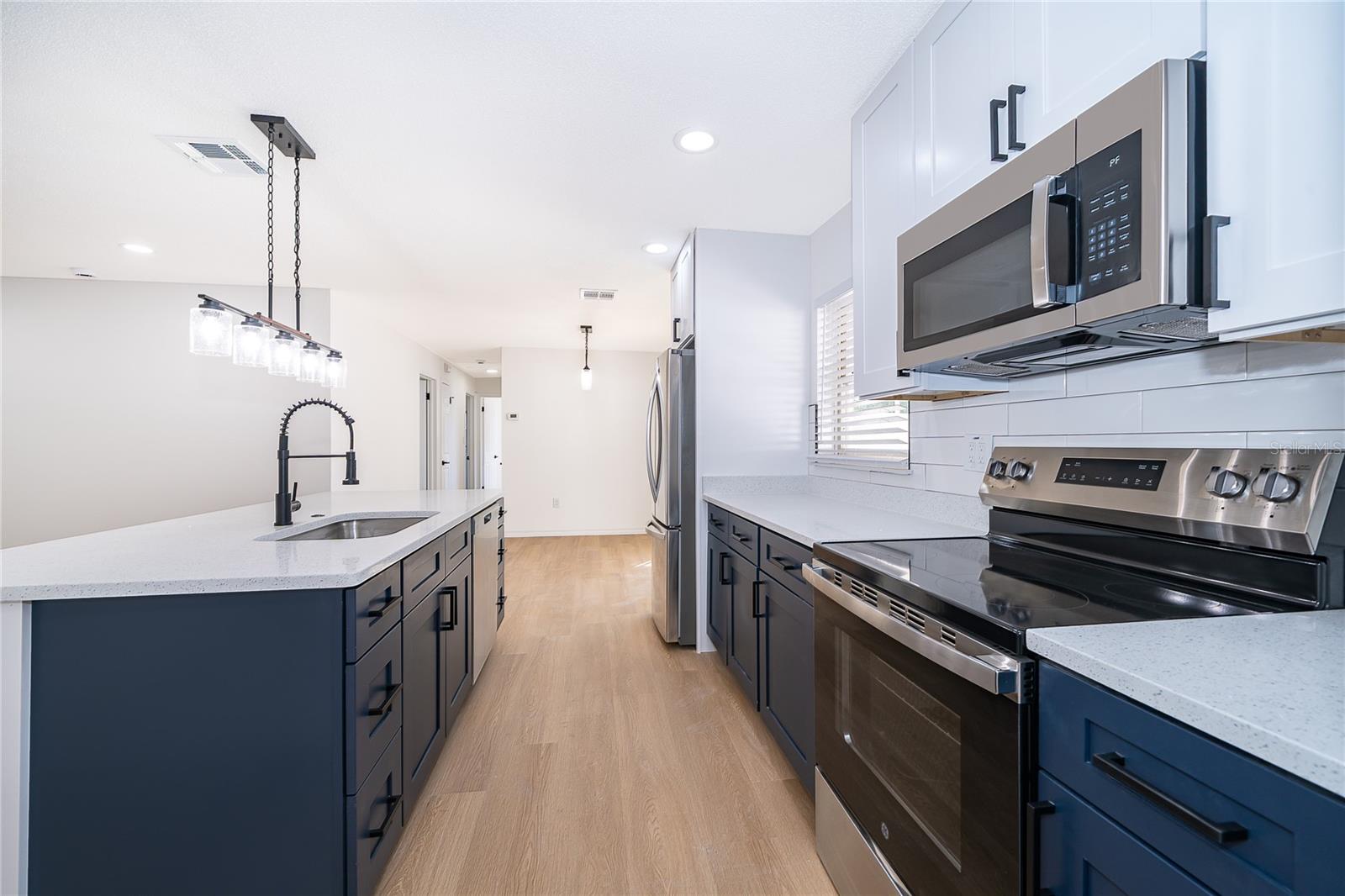 ENGELWOOD PARK - Residential