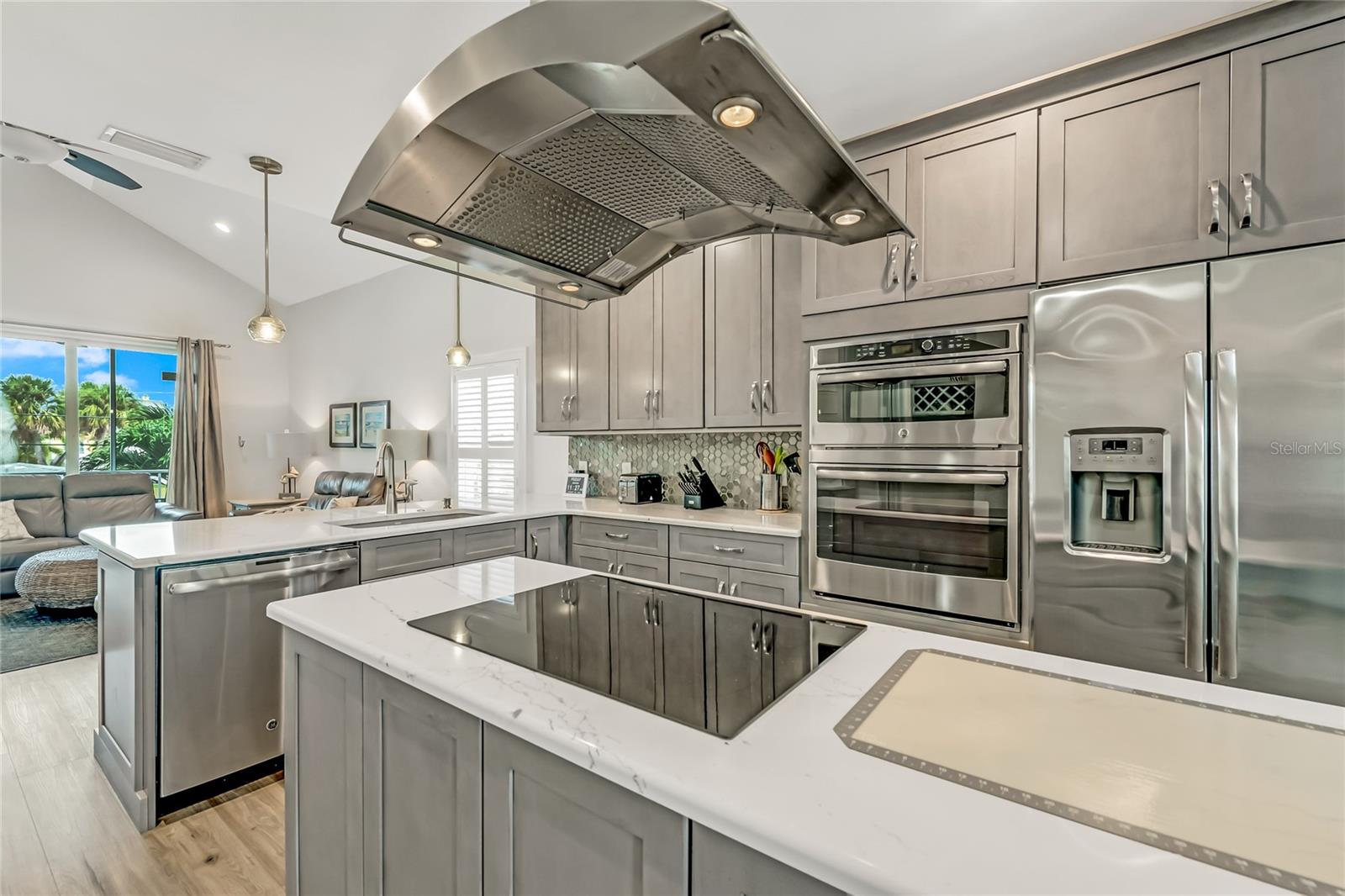 GULF BREEZE - Residential