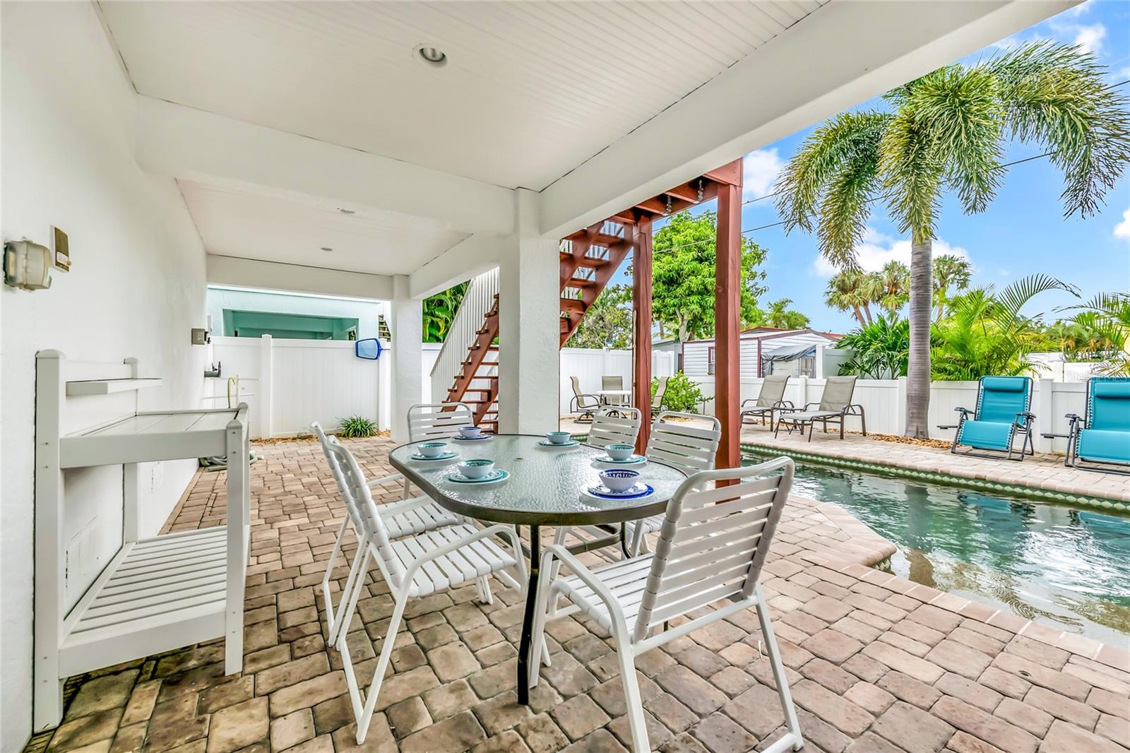 GULF BREEZE - Residential