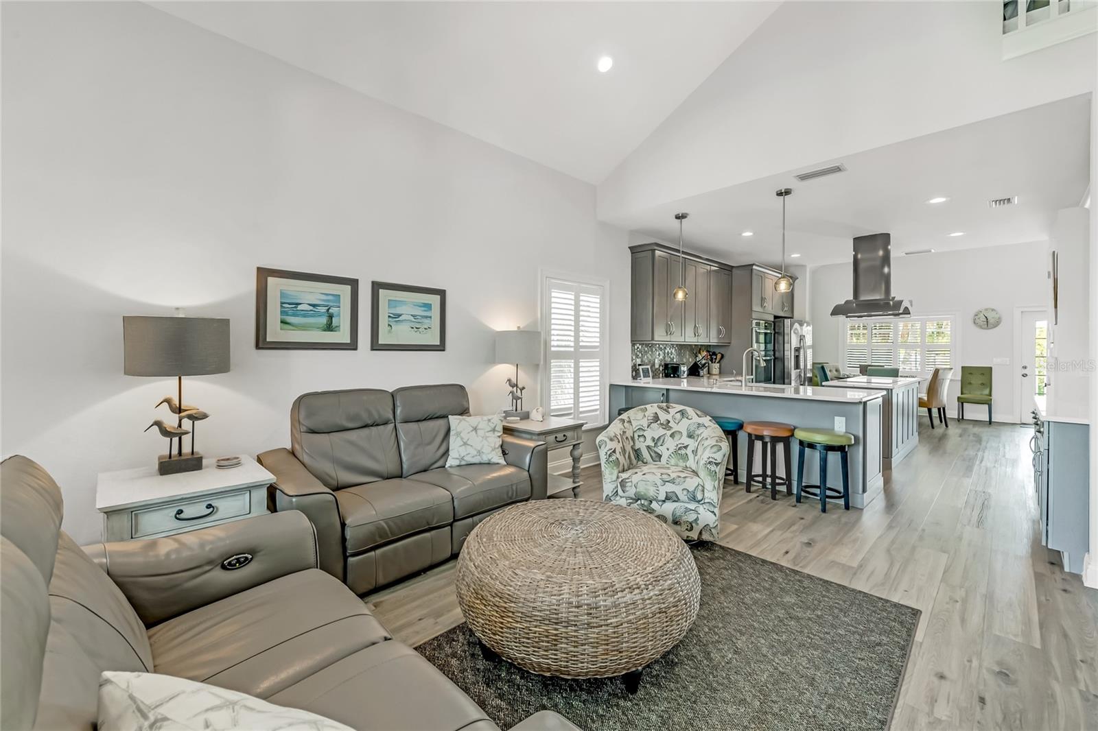 GULF BREEZE - Residential