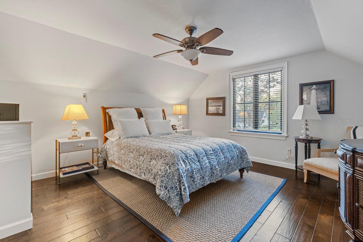 COMSTOCK PARK - Residential