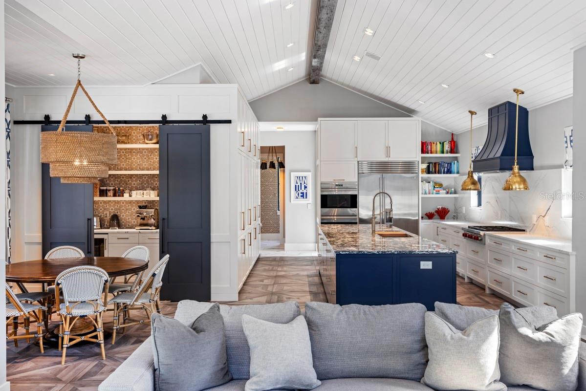 COMSTOCK PARK - Residential