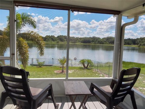 A home in LAKE WALES