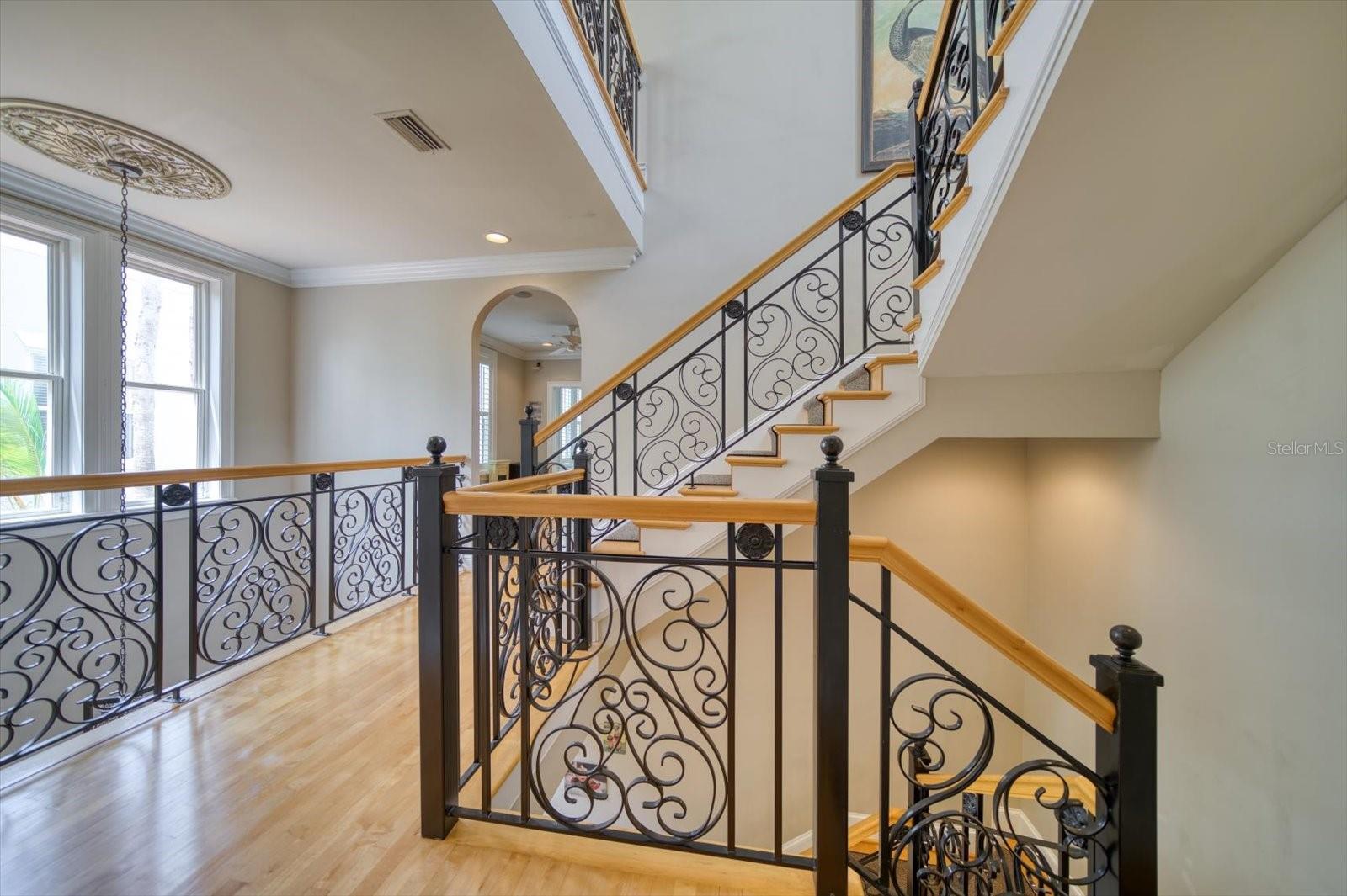 ST TROPEZ AT HARBOR ISLAND PHA - Residential