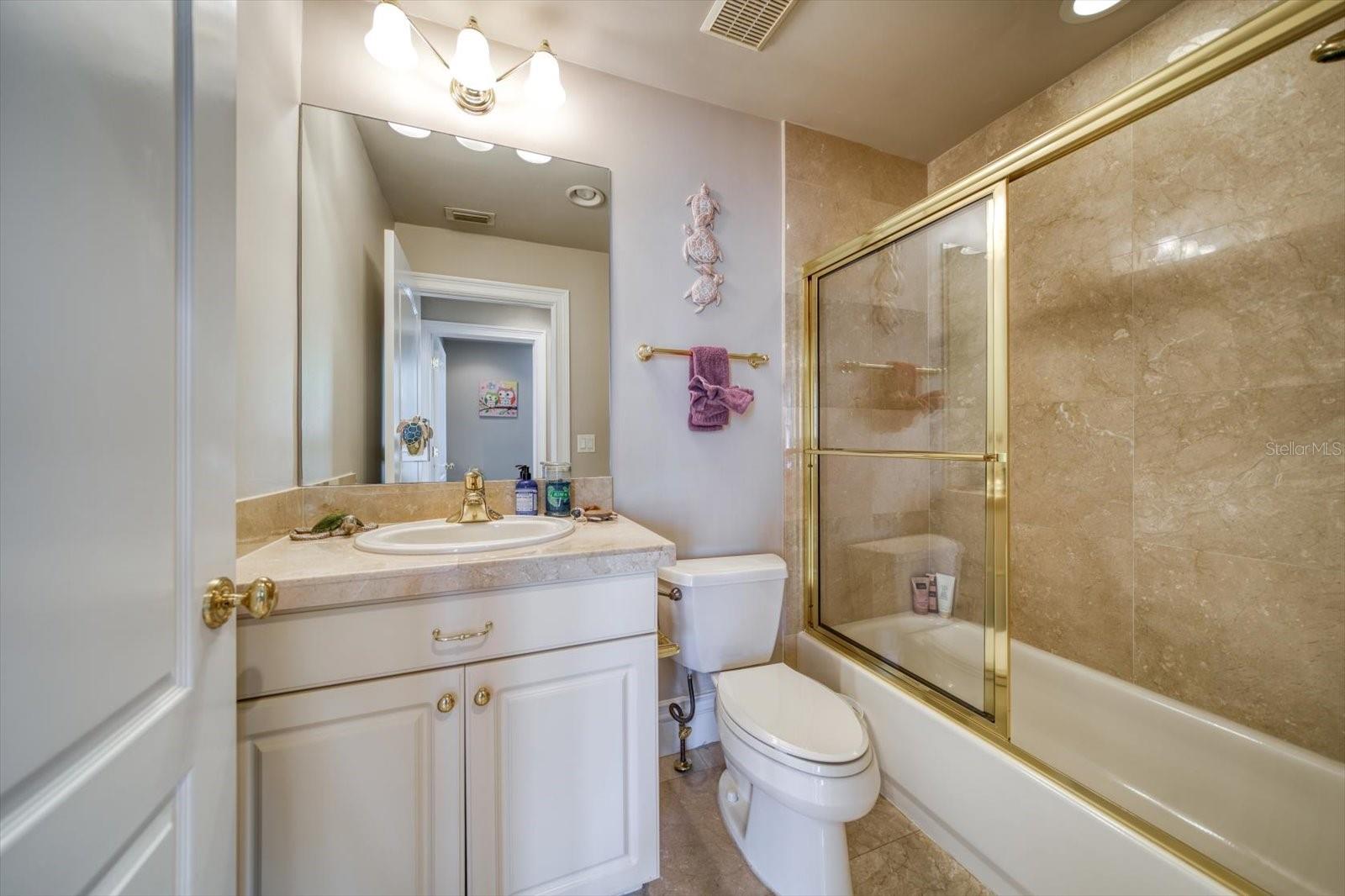 ST TROPEZ AT HARBOR ISLAND PHA - Residential