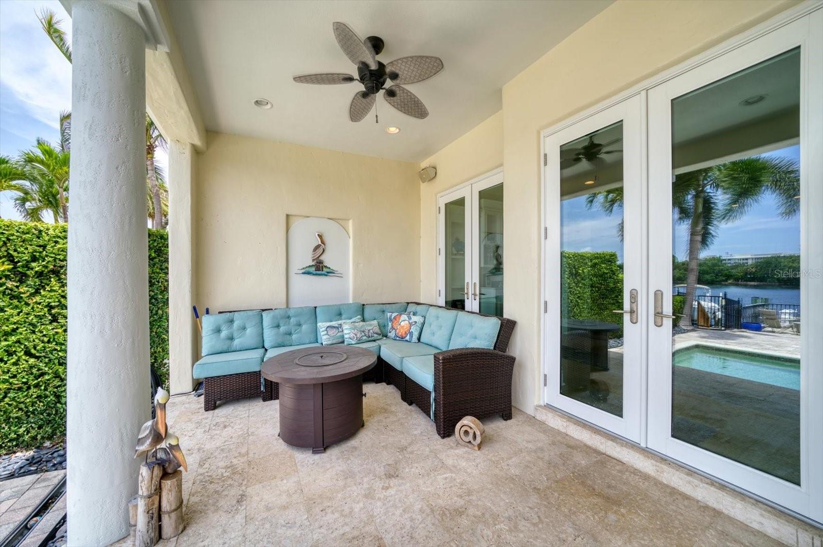 ST TROPEZ AT HARBOR ISLAND PHA - Residential