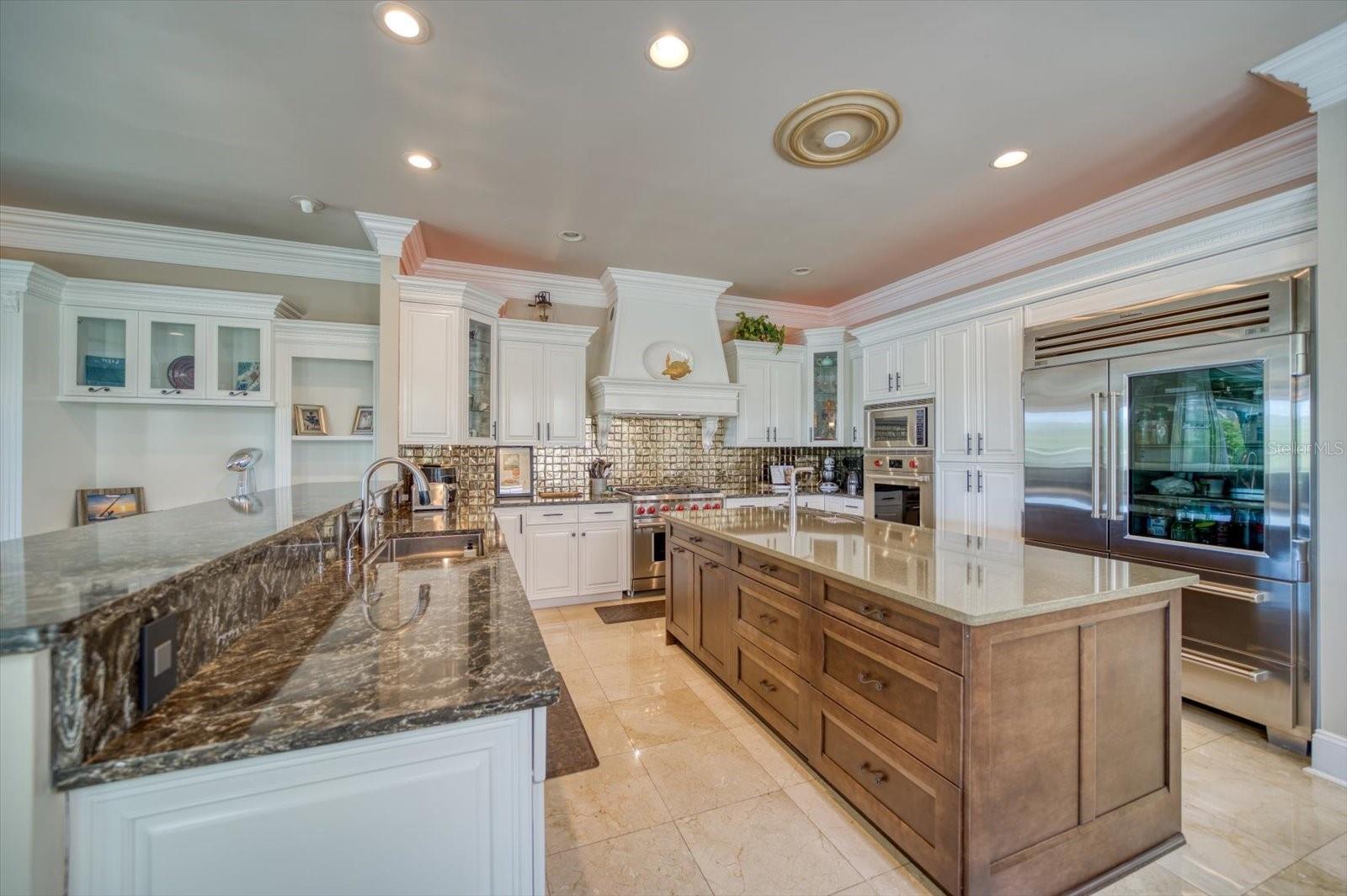 ST TROPEZ AT HARBOR ISLAND PHA - Residential