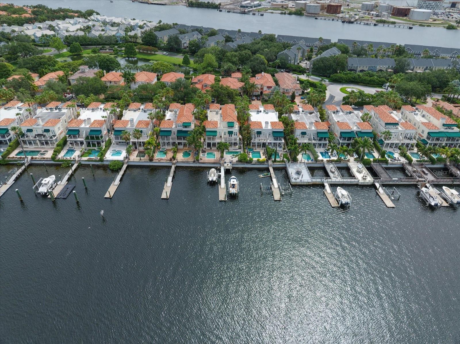 ST TROPEZ AT HARBOR ISLAND PHA - Residential